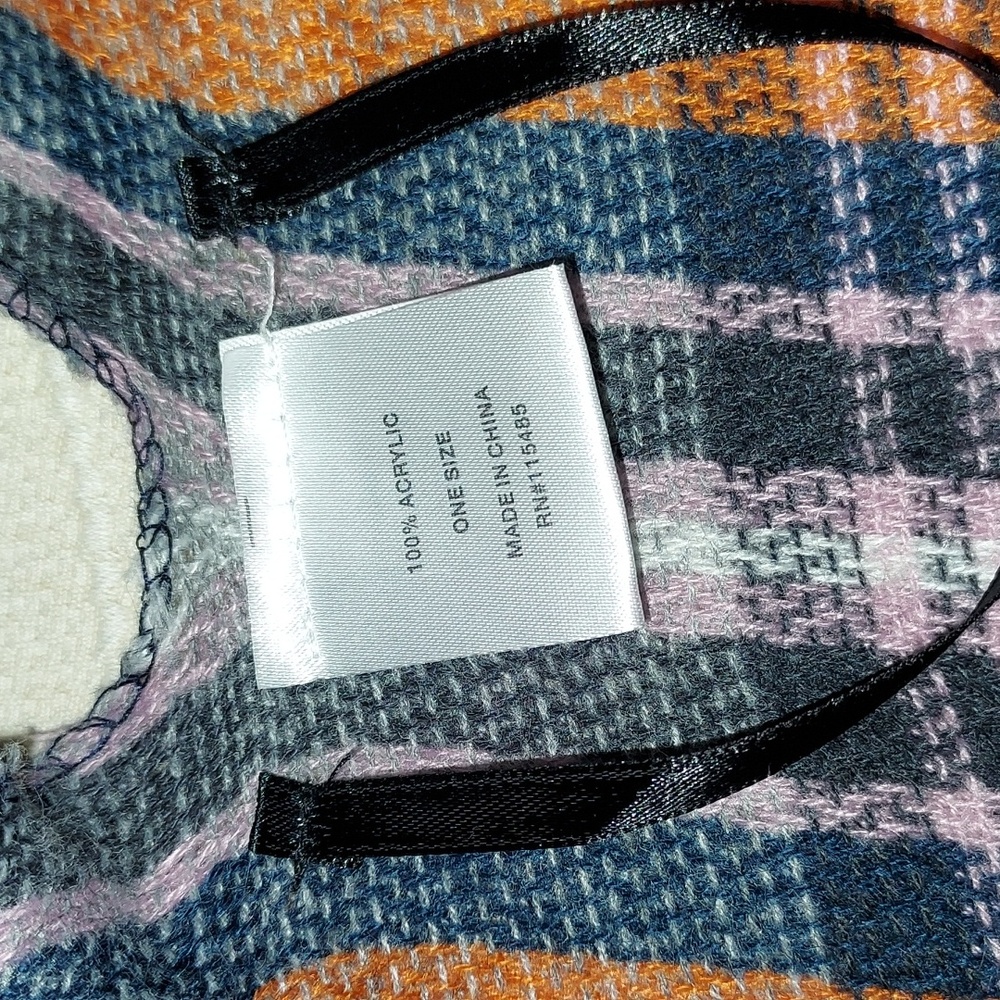 Just Style LA Poncho Scarf - Picture 6 of 6